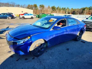 2022 HYUNDAI ELANTRA