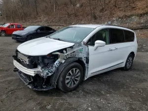 2020 CHRYSLER PACIFICA