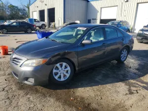 2011 TOYOTA CAMRY