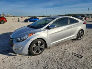 2013 HYUNDAI ELANTRA