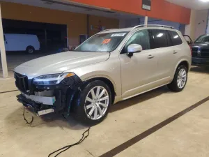 2016 VOLVO XC90