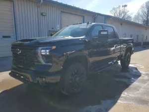 2025 CHEVROLET SILVERADO