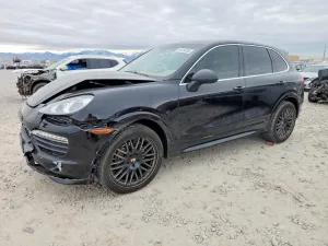 2013 PORSCHE CAYENNE