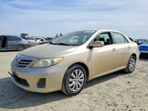 2013 TOYOTA COROLLA