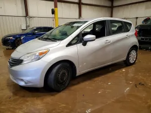 2016 NISSAN VERSA