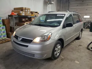 2005 TOYOTA SIENNA