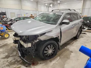 2015 TOYOTA HIGHLANDER