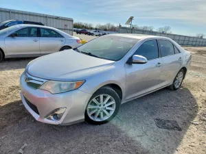 2014 TOYOTA CAMRY