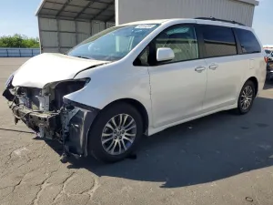 2020 TOYOTA SIENNA