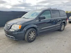 2016 CHRYSLER MINIVAN