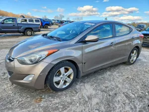 2013 HYUNDAI ELANTRA