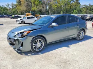 2013 MAZDA 3