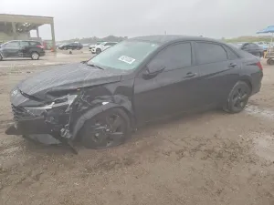 2022 HYUNDAI ELANTRA