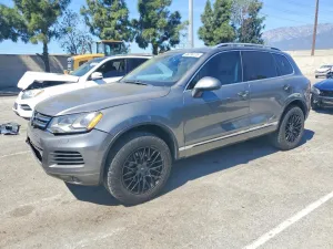 2011 VOLKSWAGEN TOUAREG