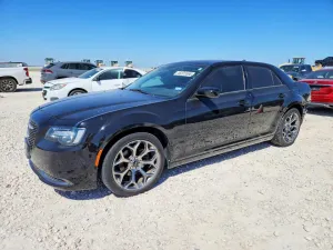 2018 CHRYSLER 300