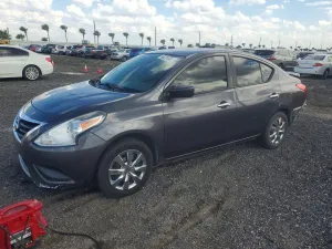 2015 NISSAN VERSA