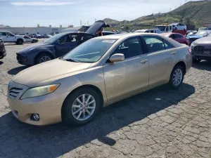 2011 TOYOTA CAMRY