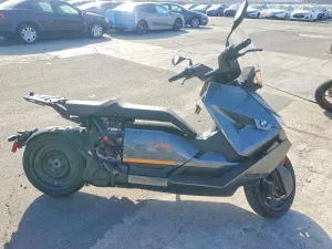 2022 BMW MOTORRAD CE 04