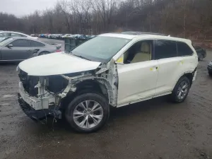 2015 TOYOTA HIGHLANDER