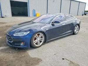 2015 TESLA MODEL S