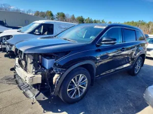 2019 TOYOTA HIGHLANDER