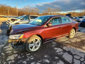 2013 VOLKSWAGEN PASSAT