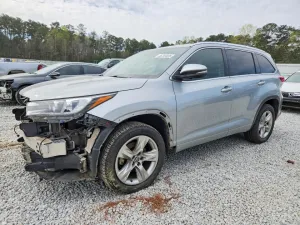 2017 TOYOTA HIGHLANDER