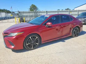 2018 TOYOTA CAMRY