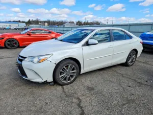2016 TOYOTA CAMRY