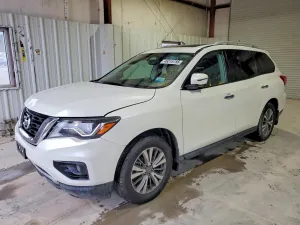 2017 NISSAN PATHFINDER