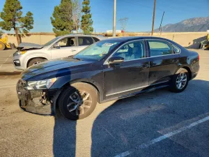 2016 VOLKSWAGEN PASSAT
