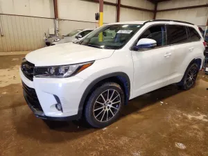 2018 TOYOTA HIGHLANDER