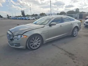 2012 JAGUAR XJ