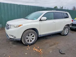 2012 TOYOTA HIGHLANDER