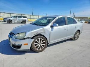 2010 VOLKSWAGEN JETTA