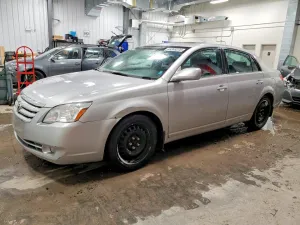 2005 TOYOTA AVALON