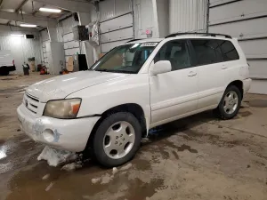 2004 TOYOTA HIGHLANDER
