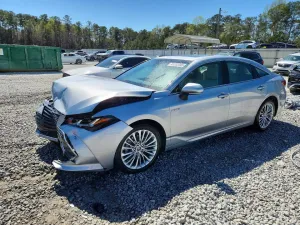 2020 TOYOTA AVALON