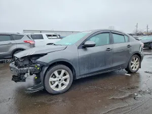 2011 MAZDA 3