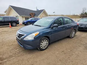 2015 NISSAN VERSA