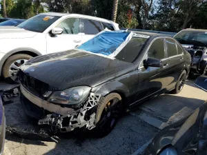2013 MERCEDES-BENZ C-CLASS