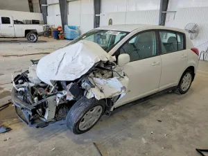 2011 NISSAN VERSA