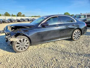 2022 MERCEDES-BENZ E-CLASS