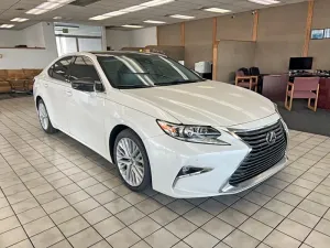 2018 LEXUS ES350