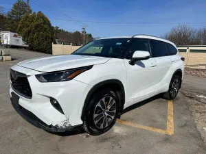 2022 TOYOTA HIGHLANDER