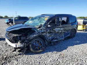 2019 CHRYSLER PACIFICA