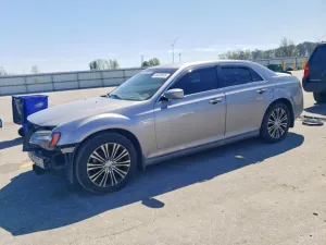 2013 CHRYSLER 300