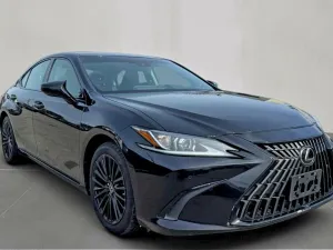 2022 LEXUS ES350