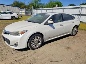2014 TOYOTA AVALON