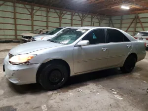 2004 TOYOTA CAMRY